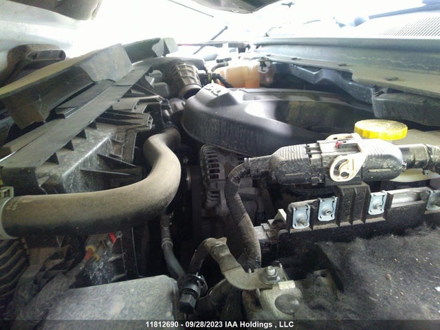 1C4SJVFJ4NS184096 Jeep Grand Wagoneer