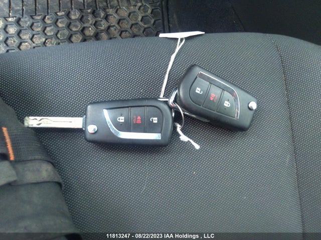 Toyota C-HR 2021 JTNKHMBX1M1107170 Image 11