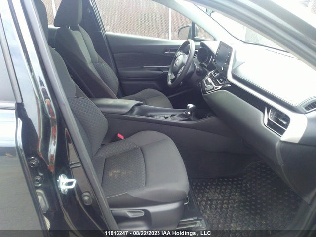 Toyota C-HR 2021 JTNKHMBX1M1107170 Image 5