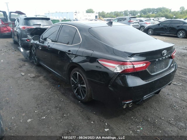 Toyota CAMRY 2018 4T1B61HK6JU520020 Image 3