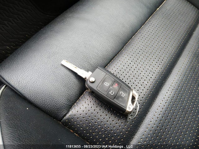 WVWVA7AU8KW151343 Volkswagen Golf R