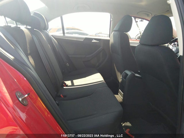 3VW2B7AJ5HM350300 Volkswagen Jetta Sedan Trendline+