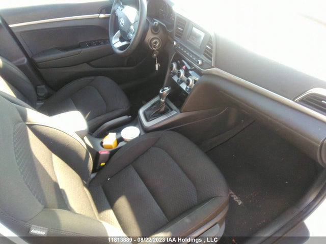 Hyundai Elantra Essential 2019 KMHD74LF8KU778316 Image 5