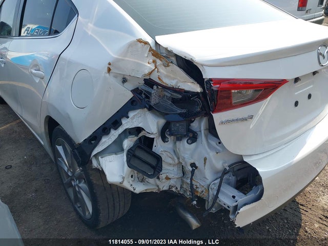 Mazda Mazda3 Gt 2018 3MZBN1W32JM259098 Image 6