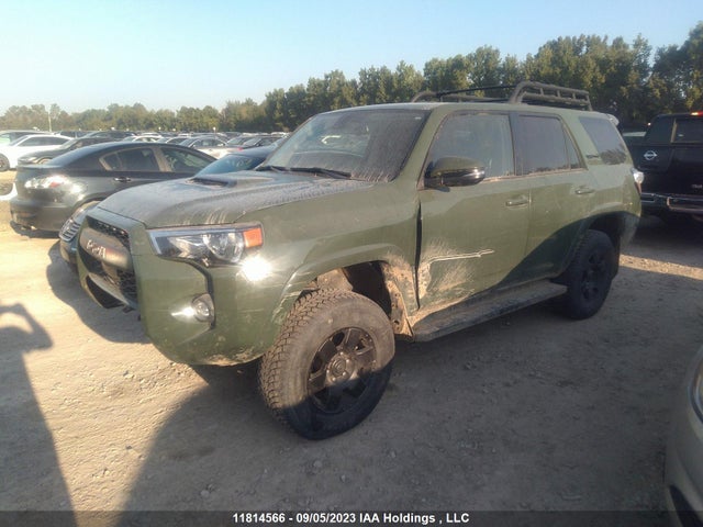 Toyota 4RUNNER 2020 JTEBU5JR9L5738065 Image 2