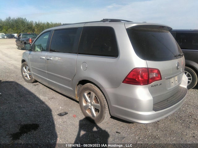 11814762 :رقم المزاد ، 2V4RW3DX4AR260915 vin ، 2010 Volkswagen Routan Comfortline مزاد بيع