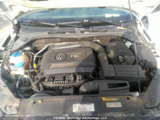 3VWD07AJ5FM214941 Volkswagen Jetta Sedan Comfortline/trendline+