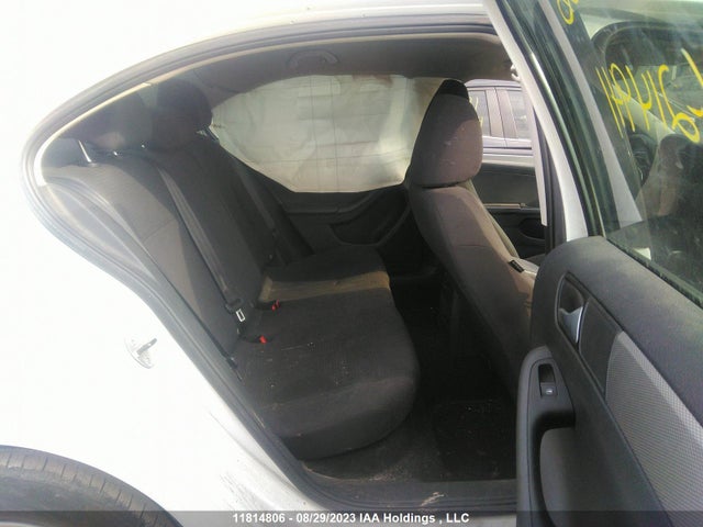 3VWD07AJ5FM214941 Volkswagen Jetta Sedan Comfortline/trendline+