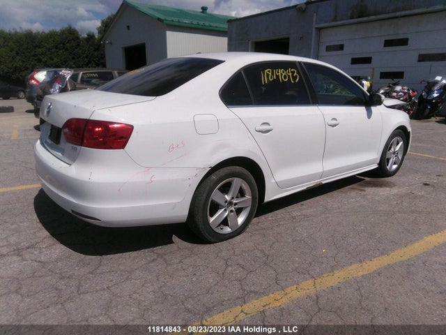 3VWD07AJ3EM402145 Volkswagen JETTA