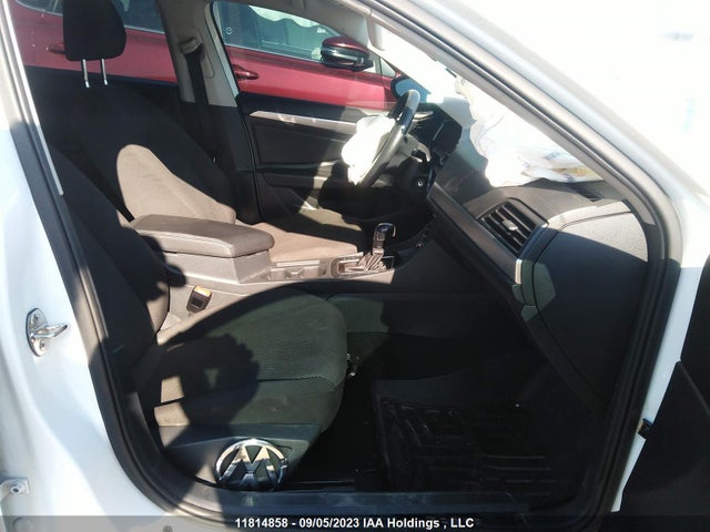 3VWC57BU7KM109849 Volkswagen Jetta Comfortline