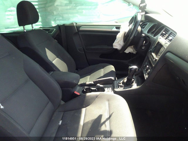 3VW217AU6FM058021 Volkswagen Golf Trendline/highline