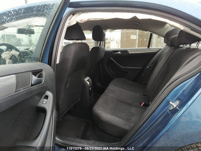 3VW267AJ2GM409807 Volkswagen Jetta Sedan Trendline/trendline+