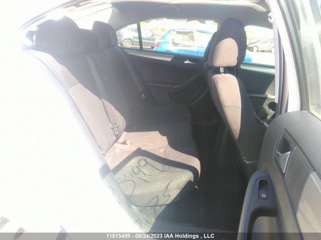 3VW1K7AJ0FM297675 Volkswagen Jetta Sedan Trendline/trendline+