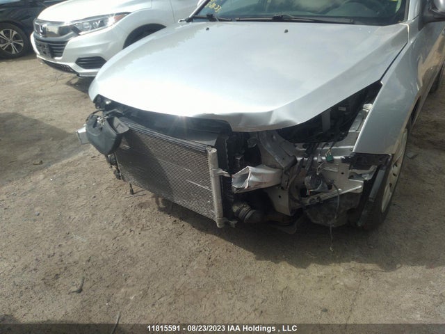 Chevrolet Cruze 1lt 2015 1G1PC5SB0F7257265 Image 6