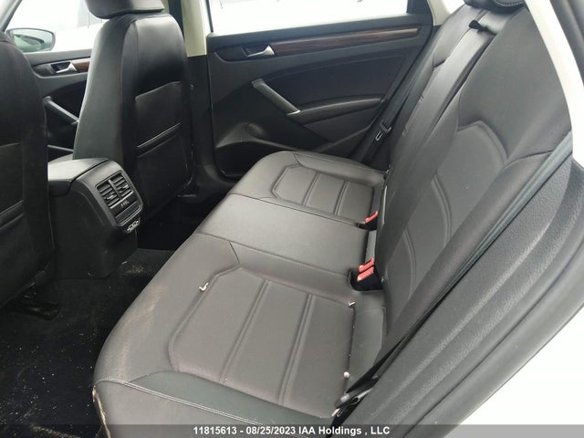 1VWBA7A3XNC006544 Volkswagen Passat 2.0t Limited Edition