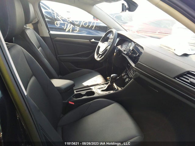 3VWE57BU2MM074049 Volkswagen Jetta Highline