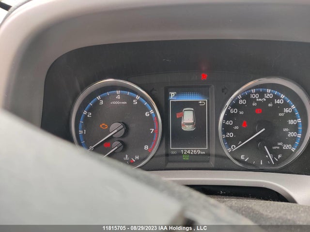 Toyota RAV4 LE 2017 2T3BFREV2HW591021 Image 8