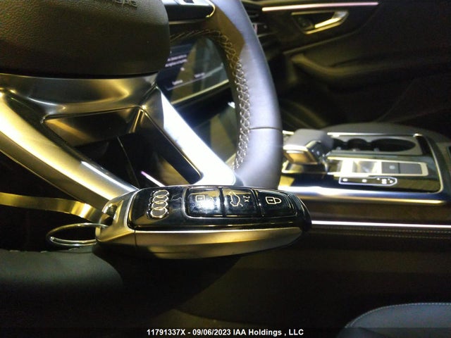 WA1DVBF13PD001803 Audi Q8 Progressiv