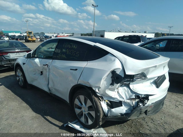 Tesla Model Y 2023 LRWYGDFD2PC966355 Image 3