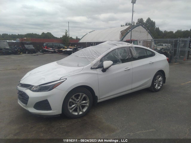 Chevrolet CRUZE LT 2019 1G1BE5SM0K7104739 Image 2