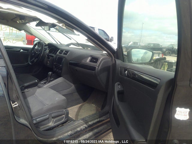 3VWD67AJ6GM385830 Volkswagen Jetta Sedan Comfortline