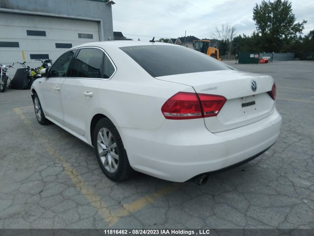 1VWAS7A33EC110530 Volkswagen Passat Trendline
