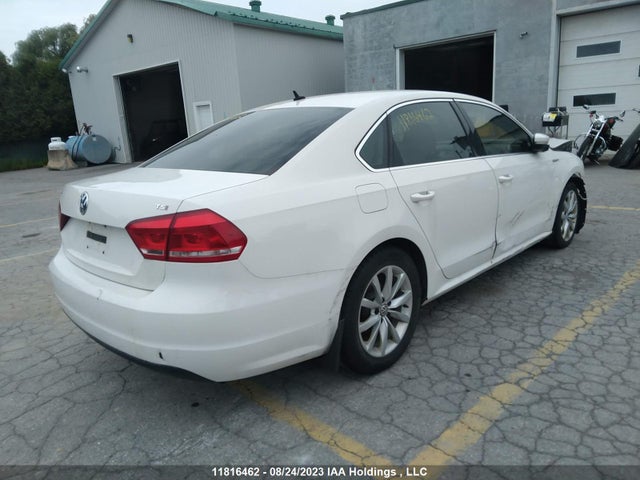 1VWAS7A33EC110530 Volkswagen Passat Trendline