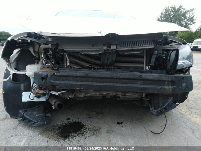 1VWAS7A33EC110530 Volkswagen Passat Trendline