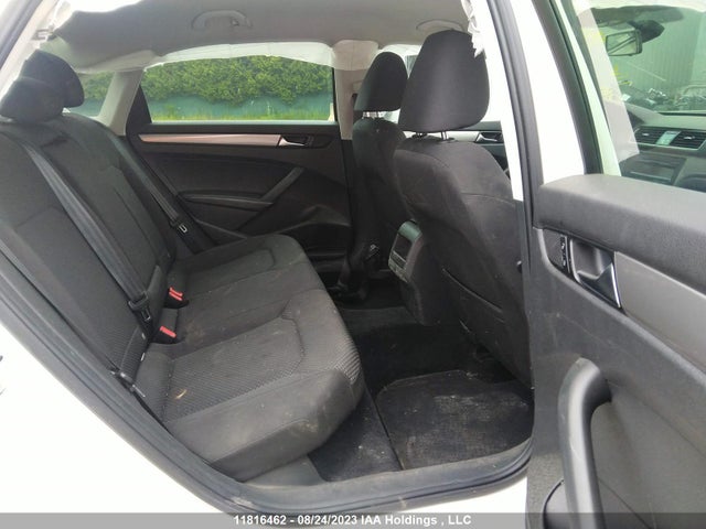 1VWAS7A33EC110530 Volkswagen Passat Trendline