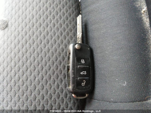 3VWDK7AJ7EM311132 Volkswagen Jetta Sedan Comfortline