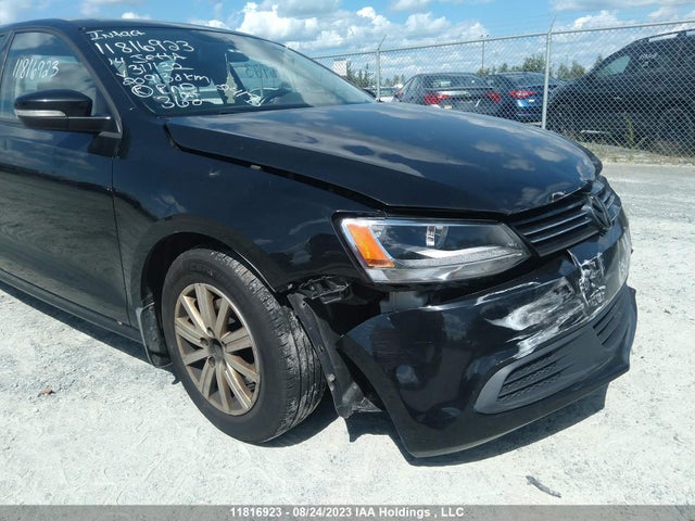 3VWDK7AJ7EM311132 Volkswagen Jetta Sedan Comfortline