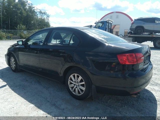 3VWDK7AJ7EM311132 Volkswagen Jetta Sedan Comfortline