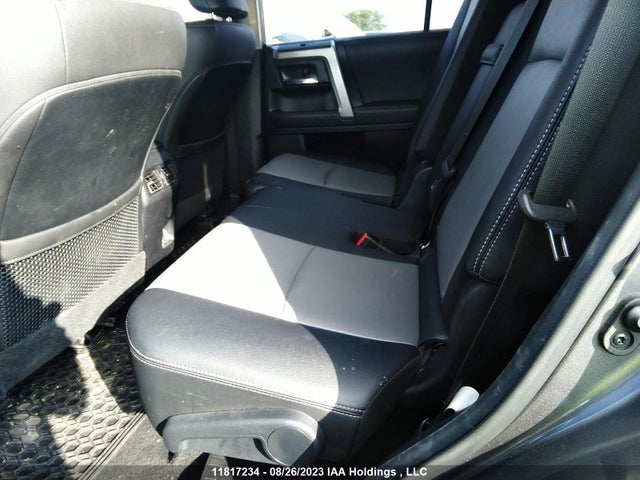 Toyota 4RUNNER 2021 JTENU5JR3M5894018 Image 8
