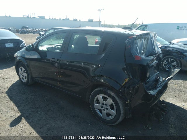 Chevrolet Sonic 2015 1G1JA6SH4F4142904 Image 3