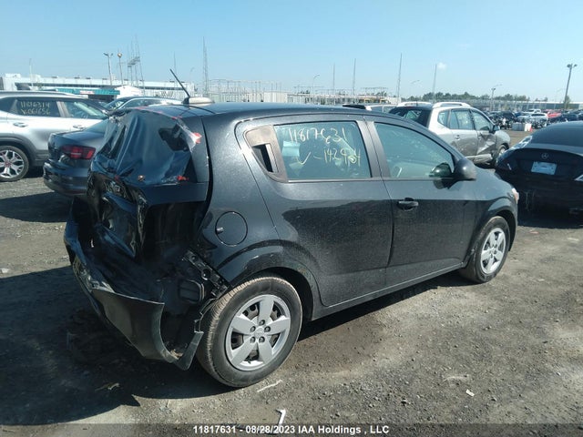 Chevrolet Sonic 2015 1G1JA6SH4F4142904 Image 4