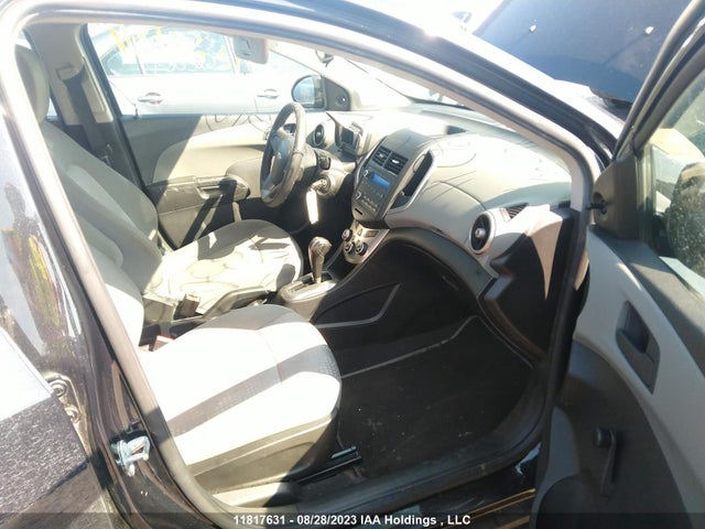 Chevrolet Sonic 2015 1G1JA6SH4F4142904 Image 5
