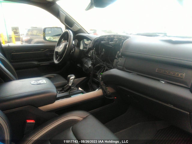 1C6SRFVT3NN437612 RAM 1500 Sport