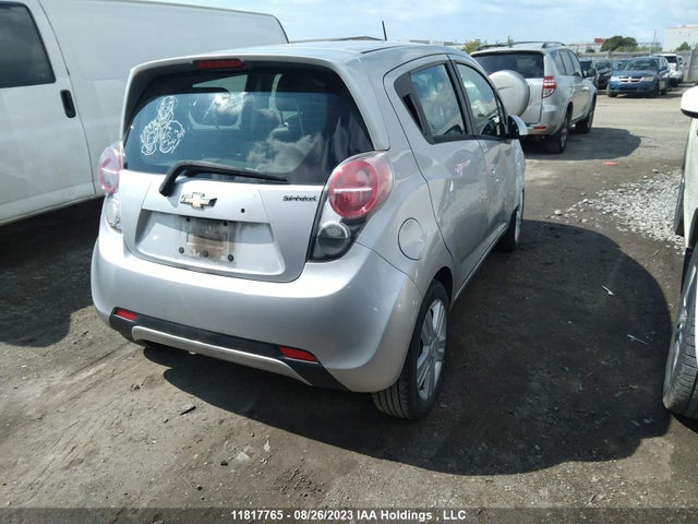 Chevrolet Spark Lt 2015 KL8CD6S95FC766810 Image 4
