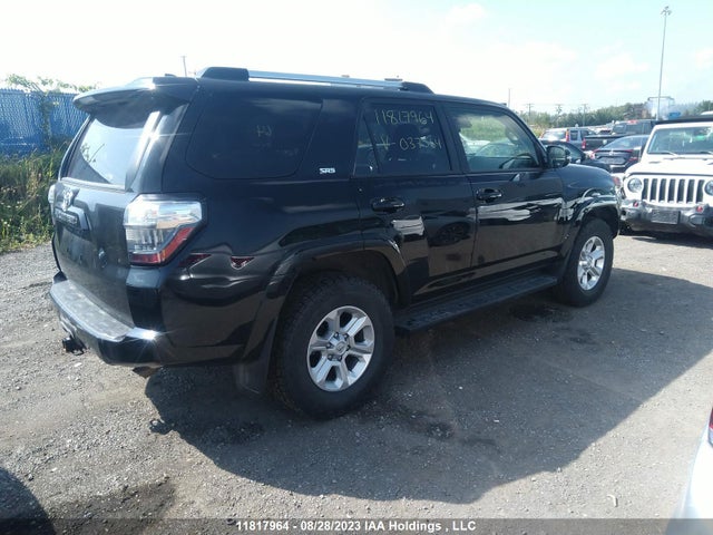 Toyota 4RUNNER 2022 JTENU5JR3N6037564 Image 4