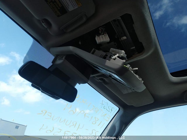Toyota 4RUNNER 2022 JTENU5JR3N6037564 Image 6
