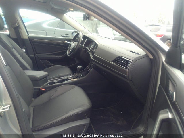 3VWE57BU5MM078323 Volkswagen Jetta Highline