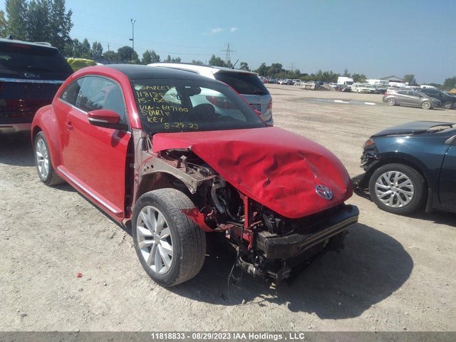 3VWJ07AT3FM647100 Volkswagen Beetle Coupe Trendline/comfortline