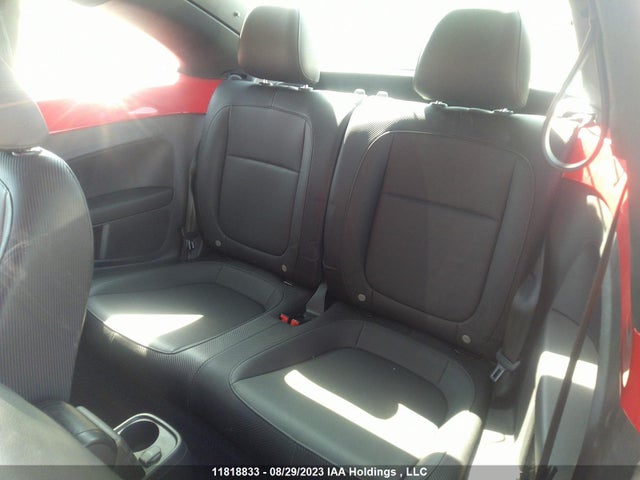 3VWJ07AT3FM647100 Volkswagen Beetle Coupe Trendline/comfortline