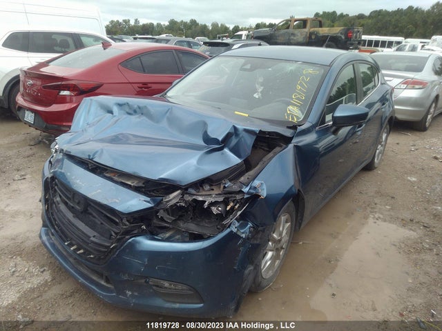 Mazda Mazda3 Sport Gs 2018 3MZBN1L71JM224740 Image 2