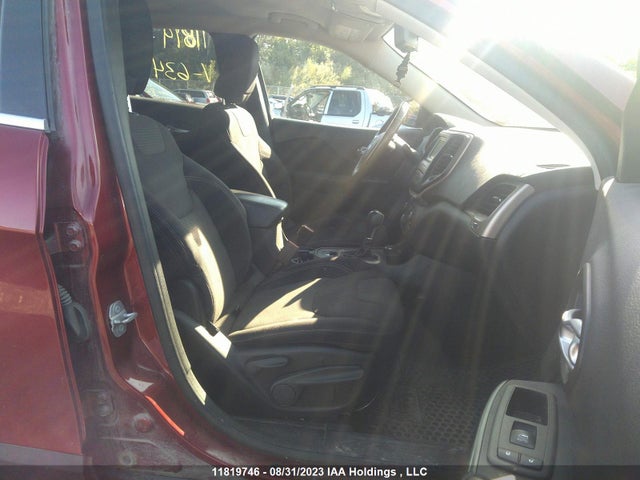 1C4PJMCS9FW634932 Jeep Cherokee North