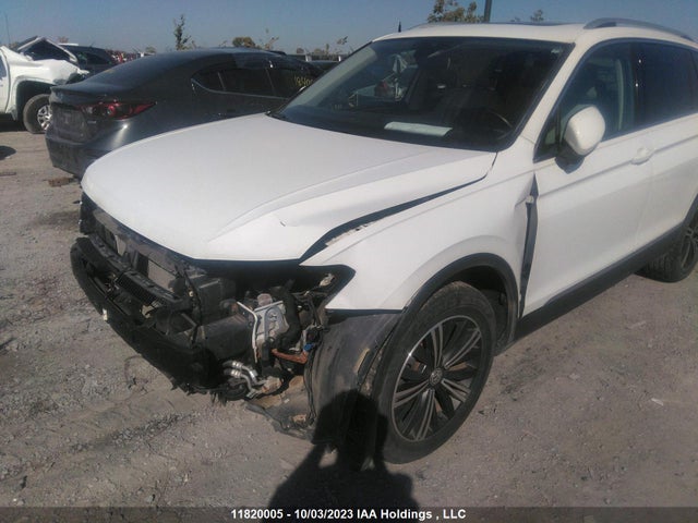 3VV4B7AX7JM155662 Volkswagen Tiguan Highline