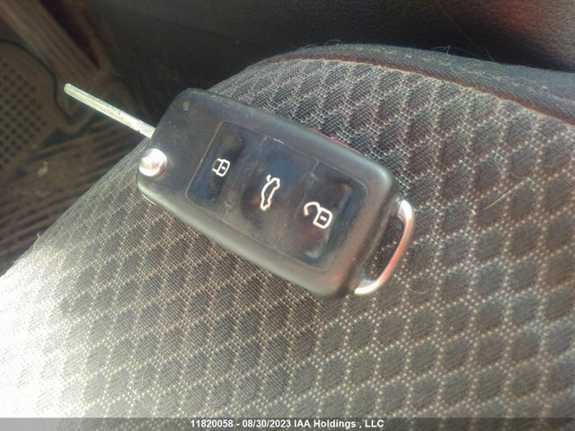 3VWWL7AJ2EM389792 Volkswagen Jetta Sedan Comfortline/highline