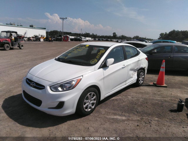Hyundai ACCENT SE 2016 KMHCT4AE7GU070230 Image 2