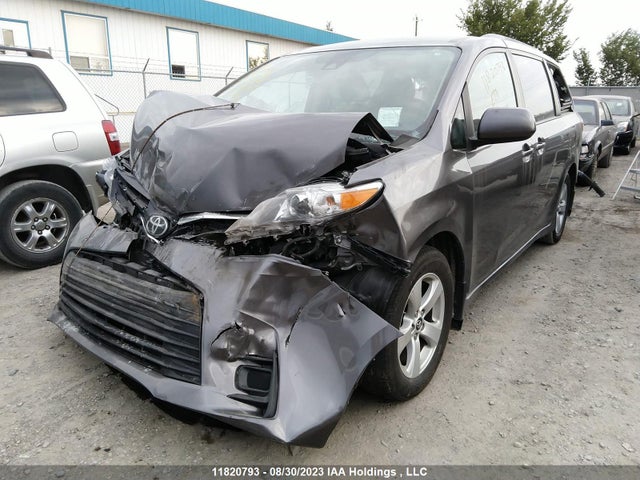 Toyota SIENNA LE 2020 5TDKZ3DC6LS050648 Image 2