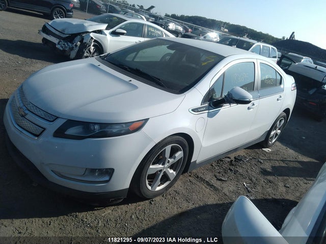 Chevrolet Volt 2014 1G1RA6E4XEU168742 Image 2